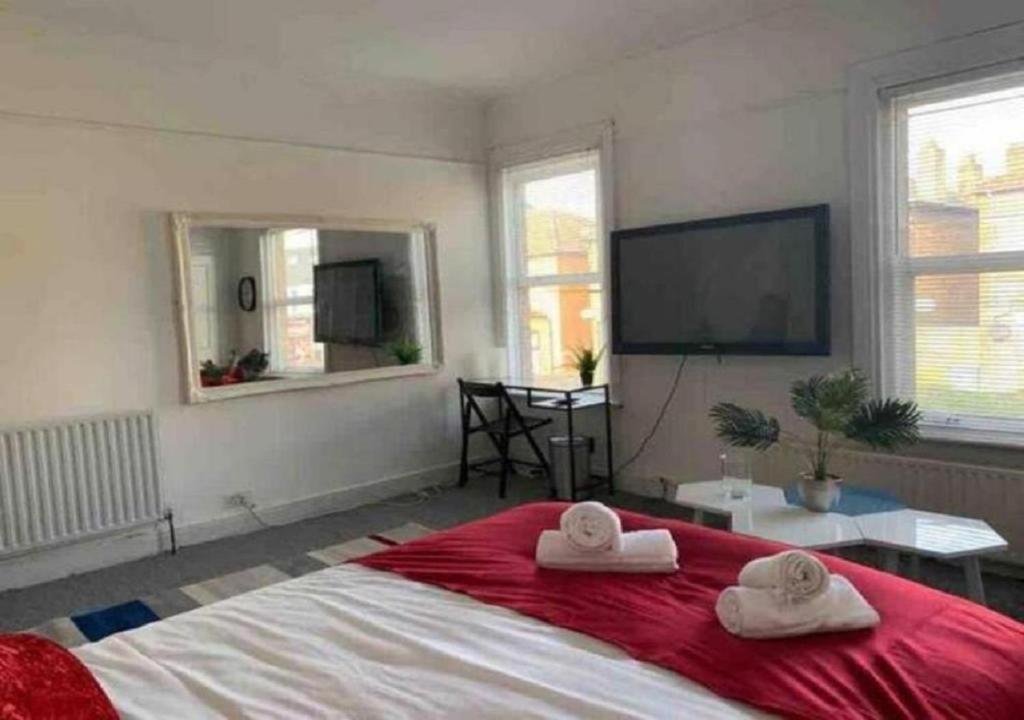 Balham, South Spacious, Lambert, 6 Available Guest house *