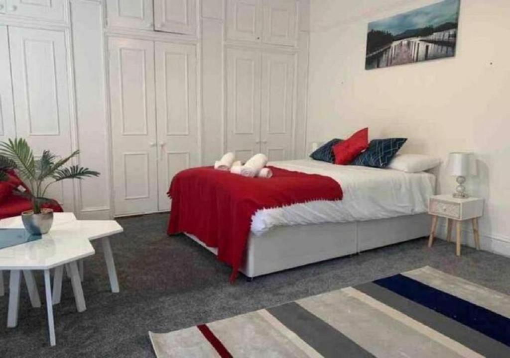 Balham, South Spacious, Lambert, 6 Available Guest house London
