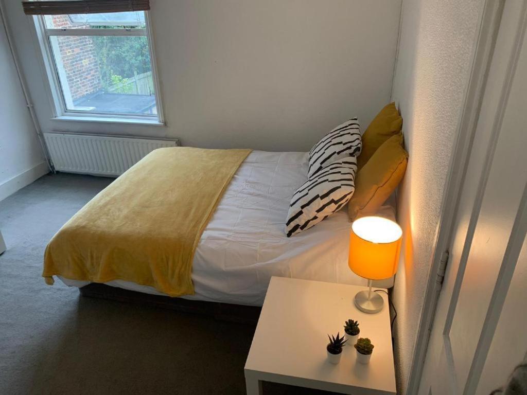 Balham, South Spacious, Lambert, 6 Available London